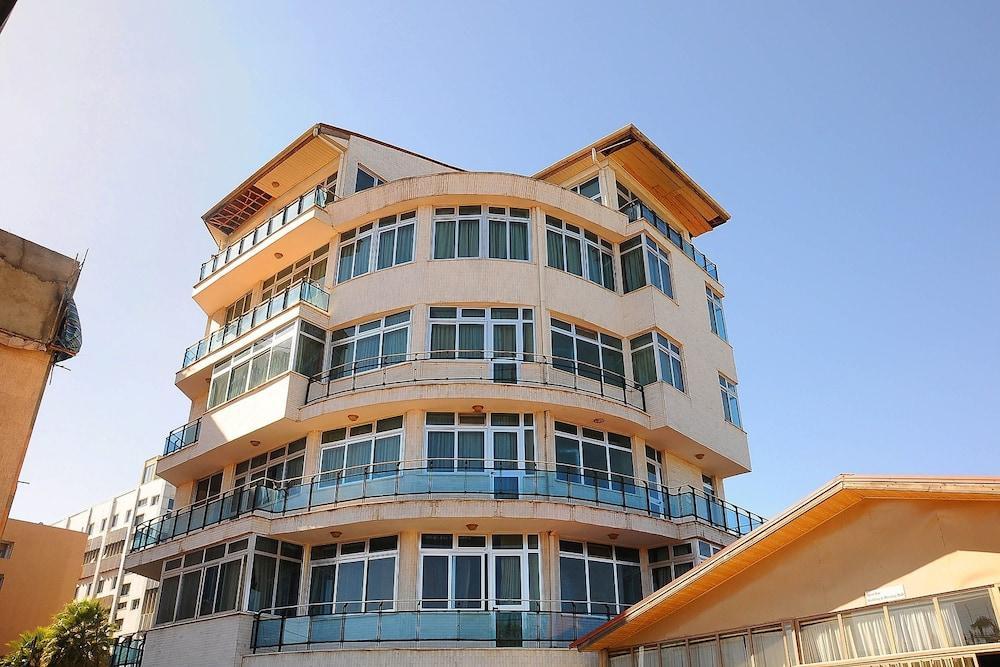 Dimitri Hotel Адис Абеба Екстериор снимка